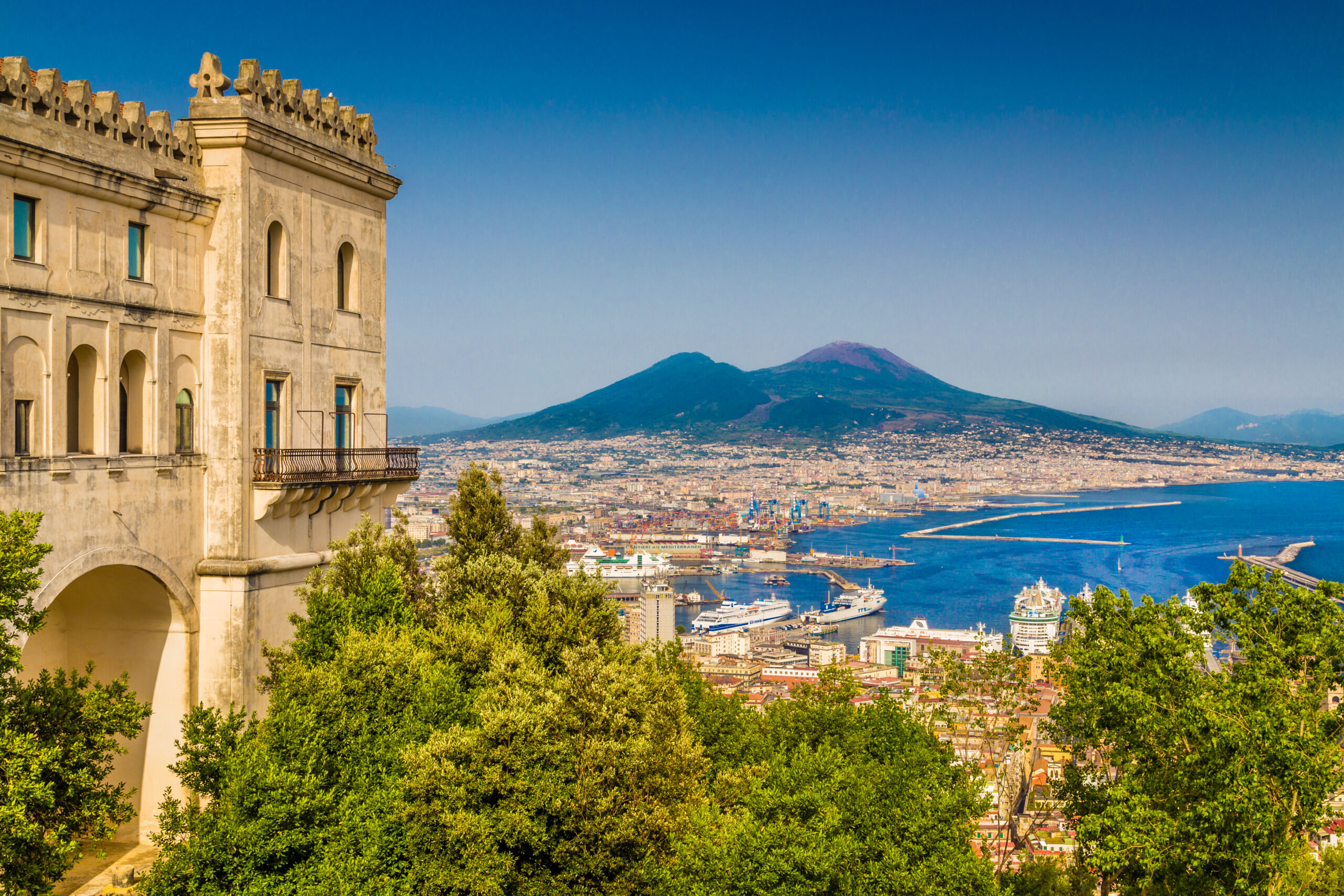 Ville de Naples avec Mt Vesuve, Campanie, Italie